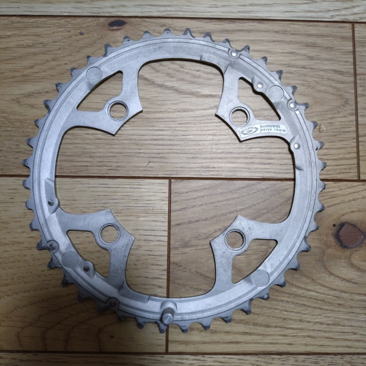 【値下げ】シマノ チェーンリング PCD BCD 104 フロントシングル 4つ穴アーム 44t DEORE XT デオーレ オールド マウンテン③チタン色_画像1