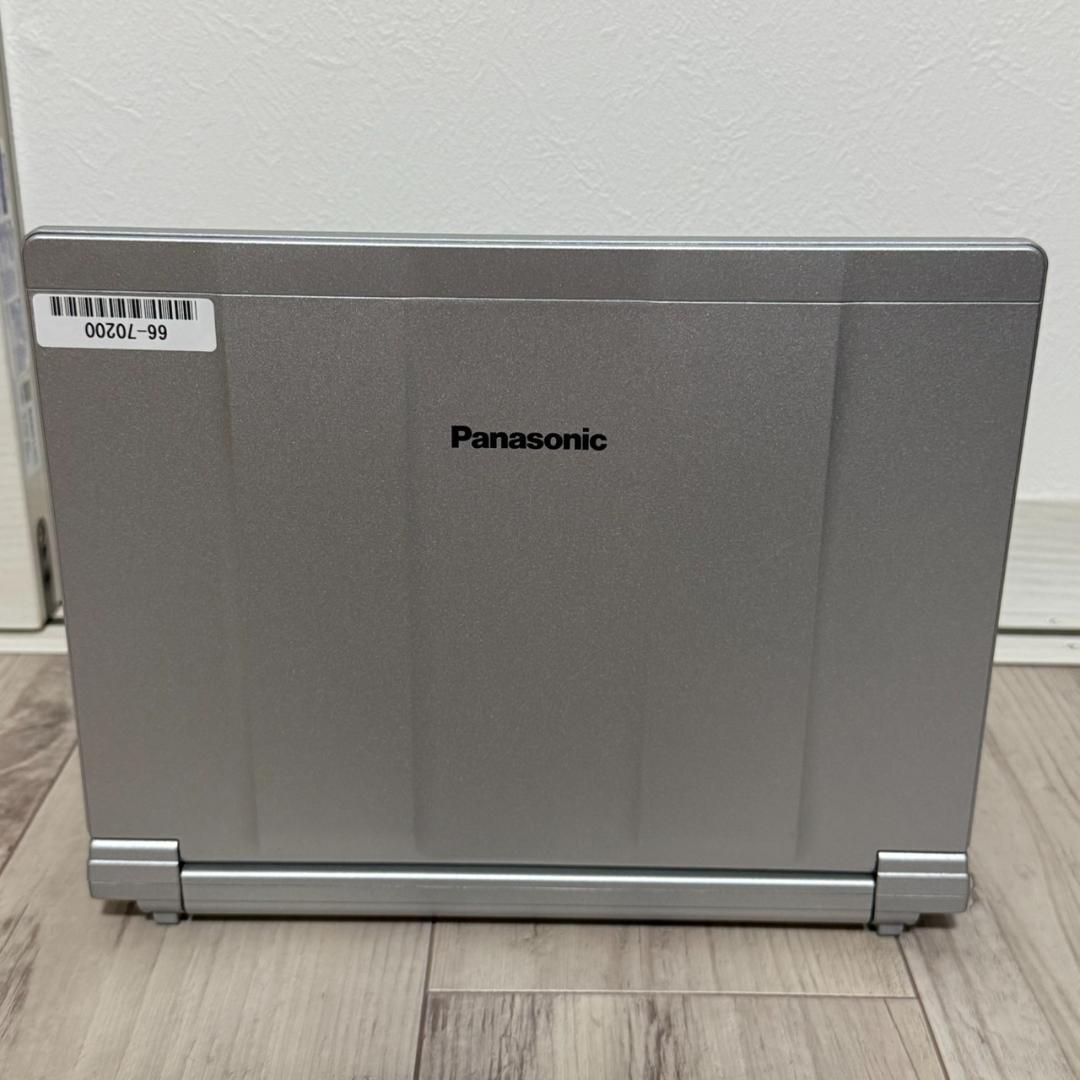 【國(guó)産初心者向け】レッツノートi58GSSD256G12.1カメラ N