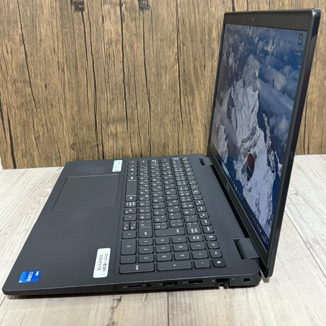 DELL Latitude 3520：ビジネスを加速する高性能ノートPC DELL Latitude 3520 ビジネスを加速する高性能ノートPC Office