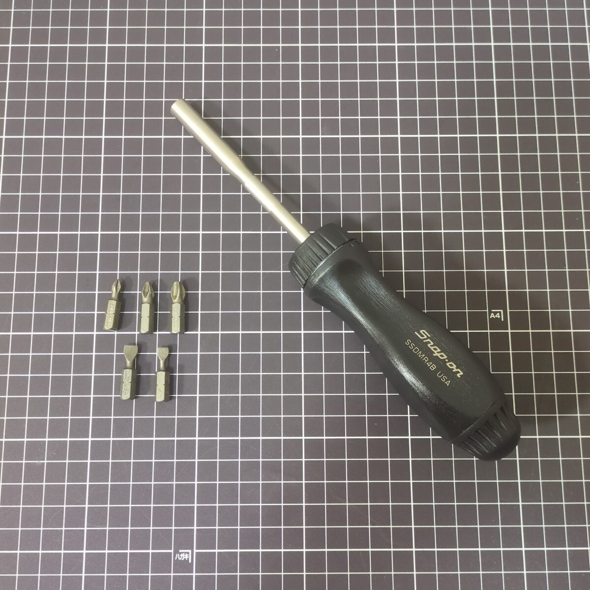 スナップオン ラチェットドライバー ブラック 舊グリップ SSDMR4B 未使用 Snap-on ハードグリップ ビット５個(gè)付屬