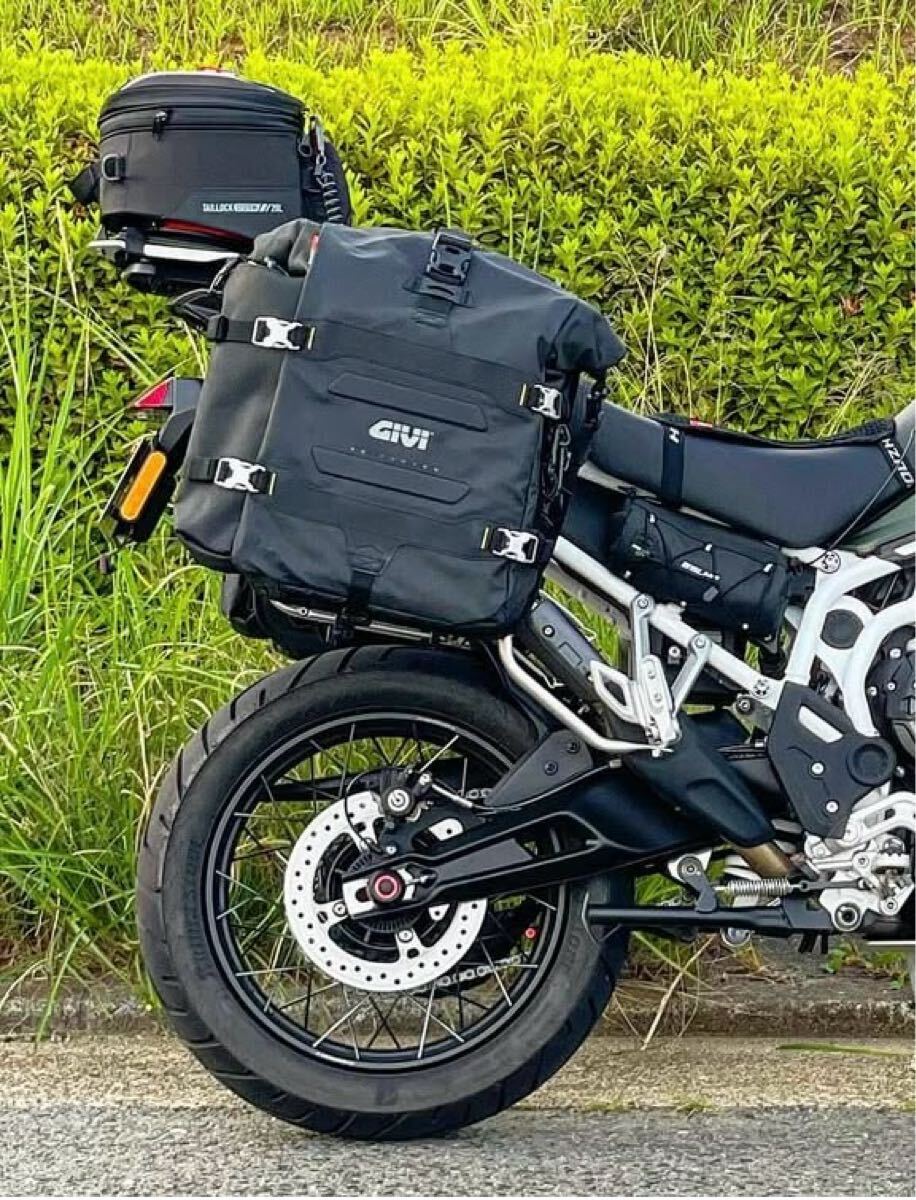 【美品】DAYTONA GIVI (ジビ) 防水バック GRT709 CANYON 35Lx2 パニアステーマウント ショルダーストラップ等、付屬品全て有り
