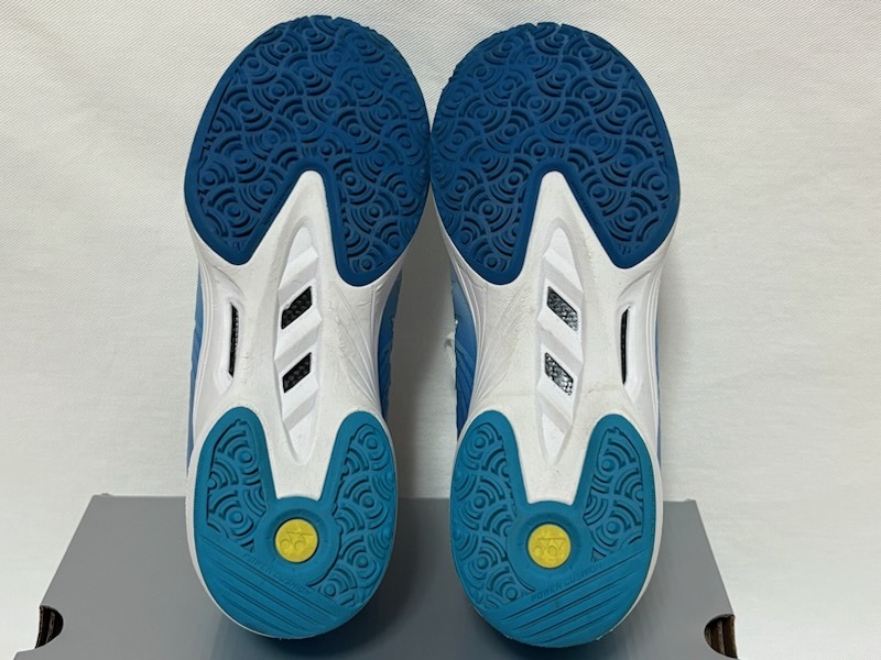 【中古?美品】テニスシューズ YONEX POWER CUSHION AERODASH4 GC 24.5cm青白 ヨネックス パワークッションエアロダッシュ4GC 手洗済?箱付