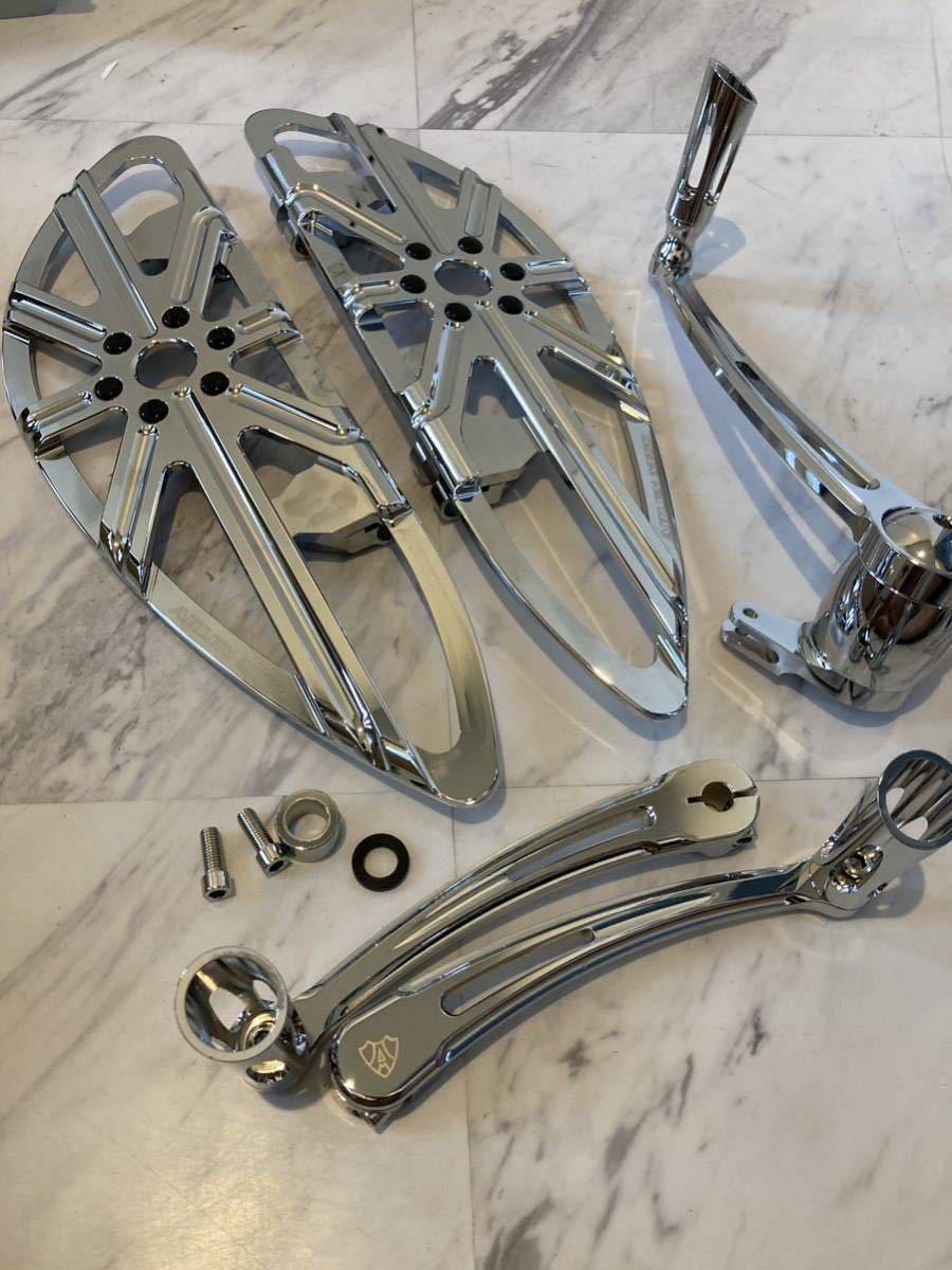 即納 送料無料 ハーレー フロアボード シフター ブレーキ セット ツーリング FLHR FLHX FLHTCUフットペグ ソフテイル 2_画像1