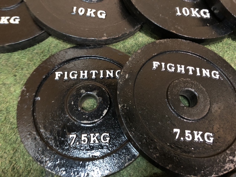 FIGHTINGROAD プレートセット 20㎏×2/15㎏×2/10㎏×4/7.5kg×2/2.5kg×4/1.25㎏×4 合計140kg 「3346」