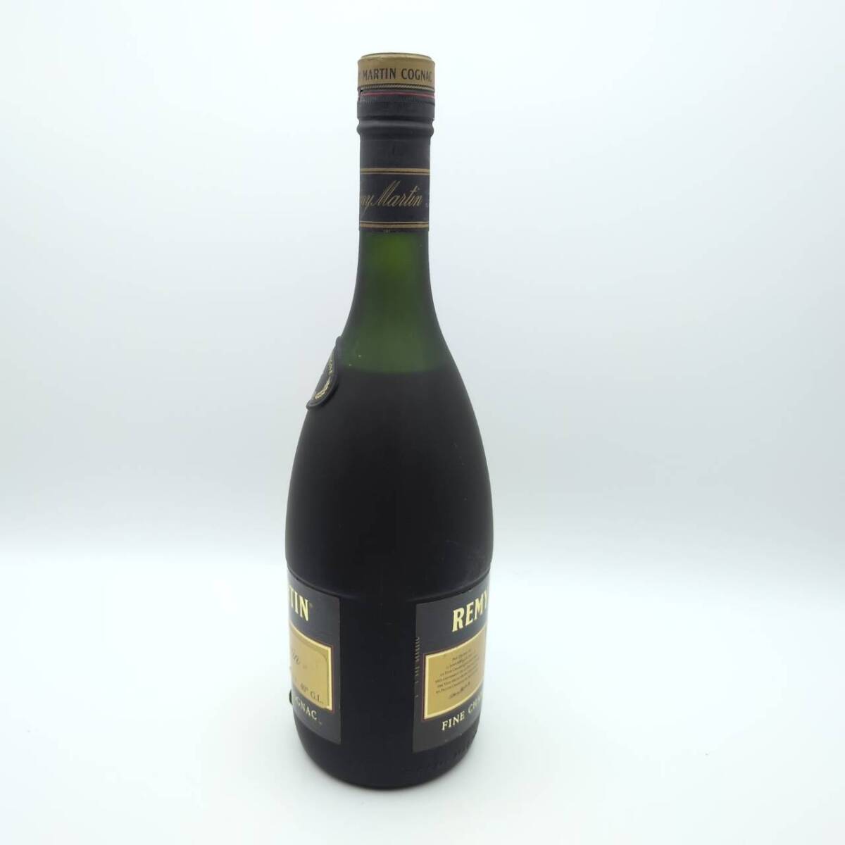 25札/A017627-1/AS3000/Y064-627/　酒　REMY MARTIN　V.S.O.P.　FINE CHAMPAGNE　COGNAC　レミー マルタン　コニャック　40%　700ml