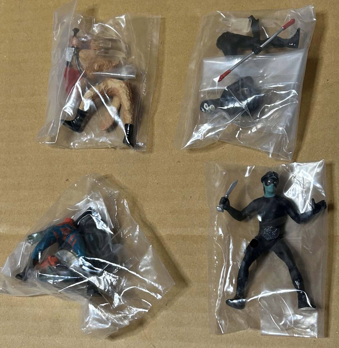 ■　ガチャポン 　ソフビ　　カード 　　　仮面ライダーセット