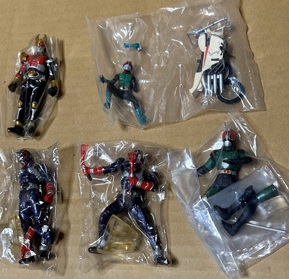 ■　ガチャポン 　ソフビ　　カード 　　　仮面ライダーセット