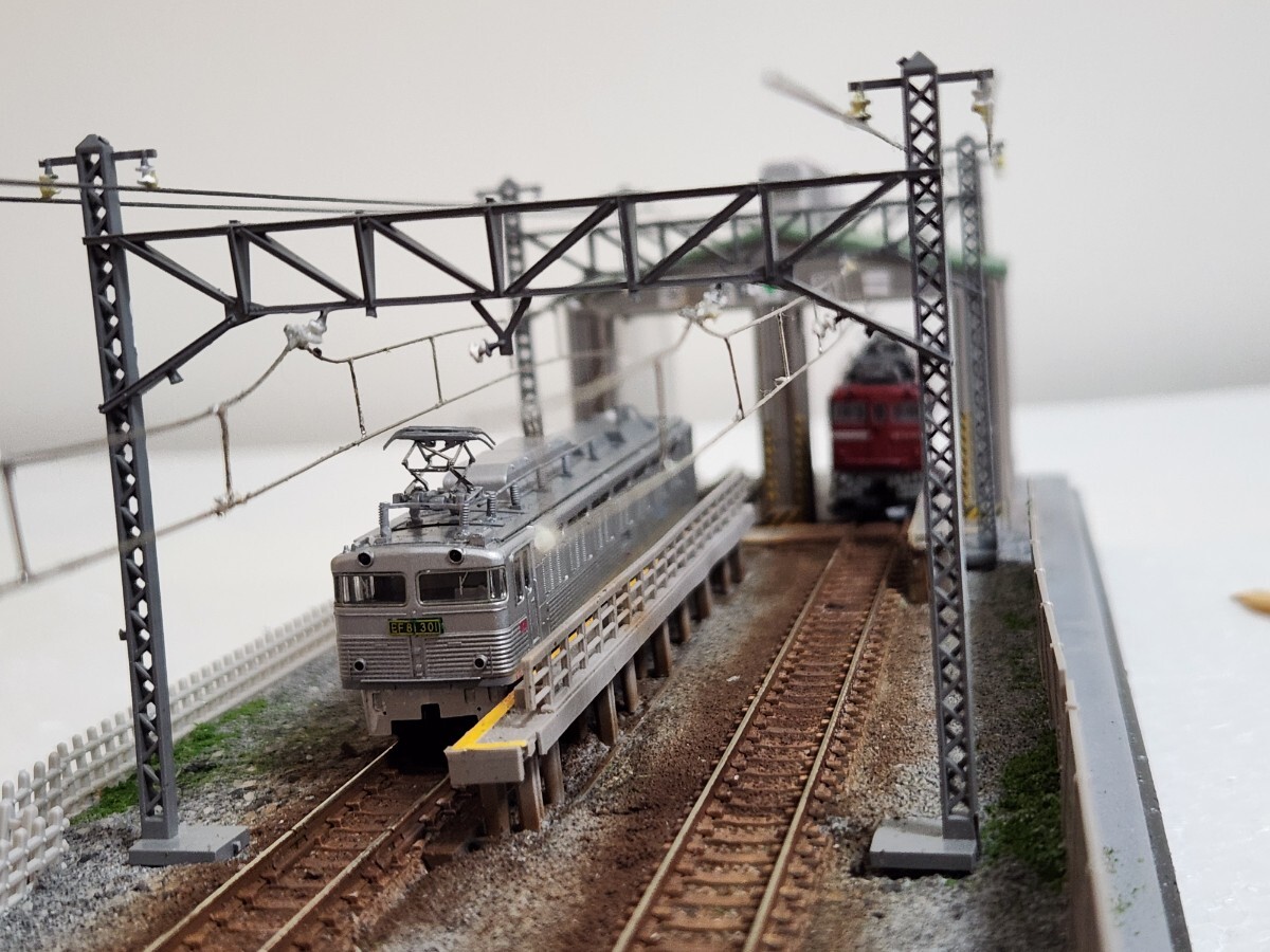 nゲージジオラマ　復(fù)線電車庫　車両展示臺(tái)