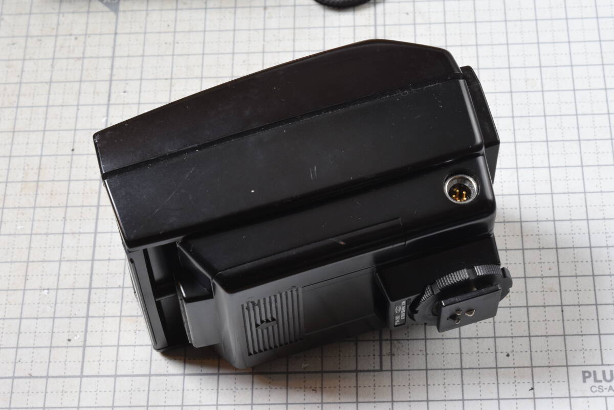 ＃610　動(dòng)作確認(rèn)済み　OLYMPUS　Electronic　Flash　T３２　 OM-2などに