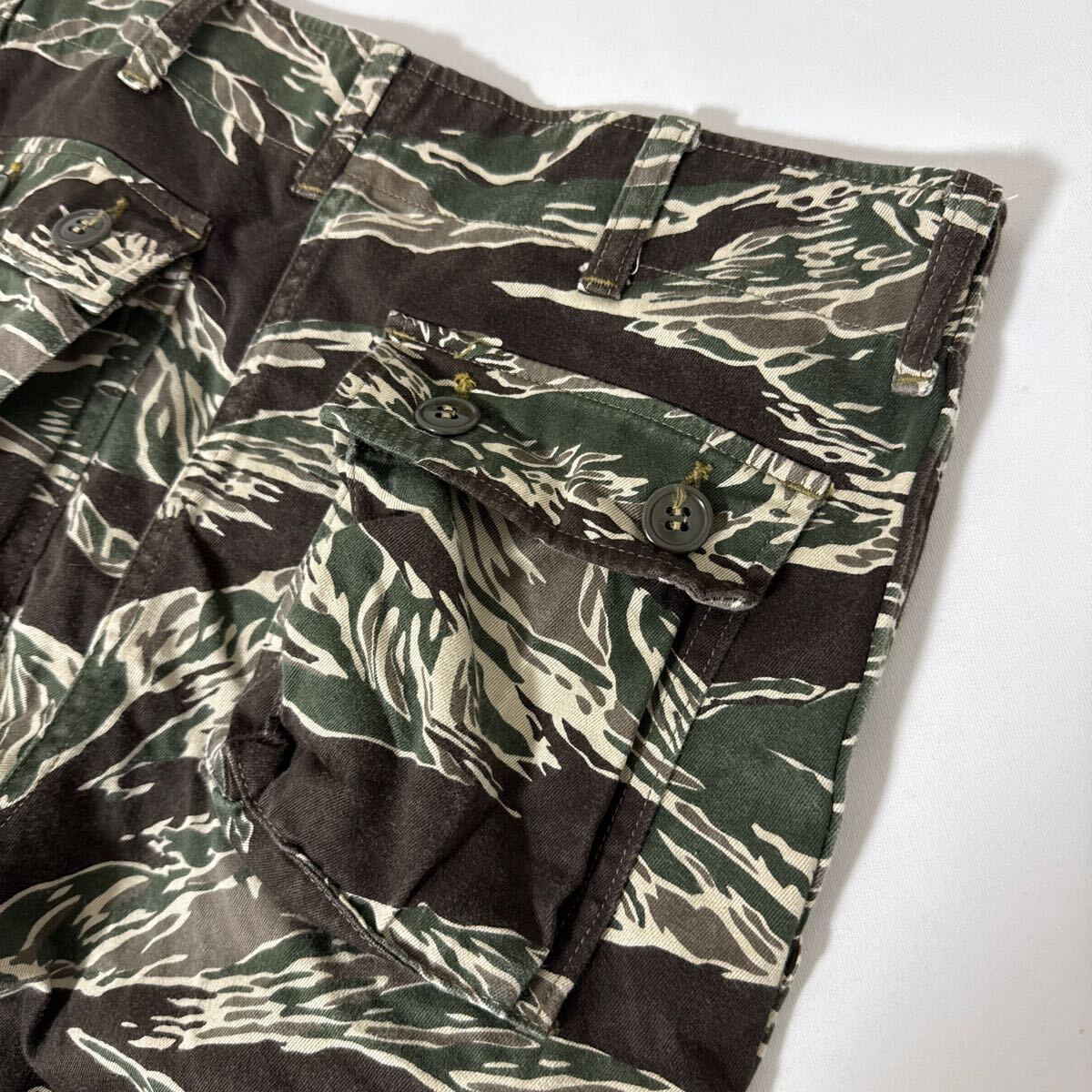美品 リアルマッコイズ タイガーストライプ カーゴ ショーツ SREAL McCOY cargo shorts ナム戦 ベトナム 