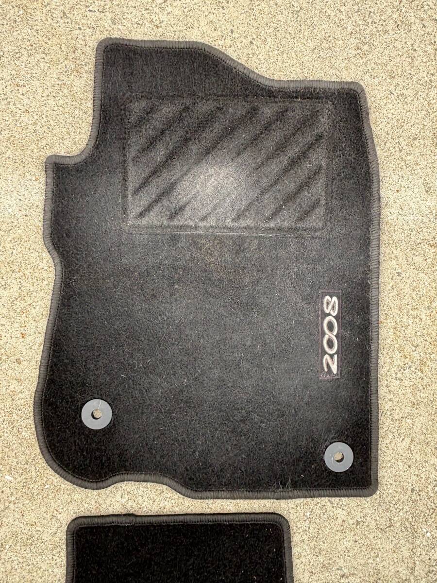 ◎フロアマット　プジョー　2008　ABA-A94HM01　カーペット