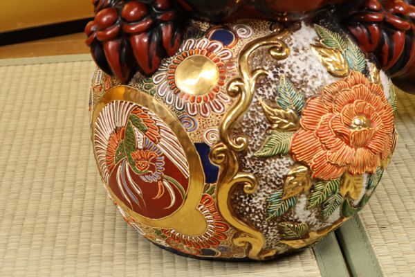 九谷焼 八幡釜 太吉 獅子 牡丹 置物 床飾 縁起物 高さ56㎝ BK043 九谷焼 八幡釜 太吉 獅子 牡丹 置物 床飾 縁起物 魔除け 高さ56㎝