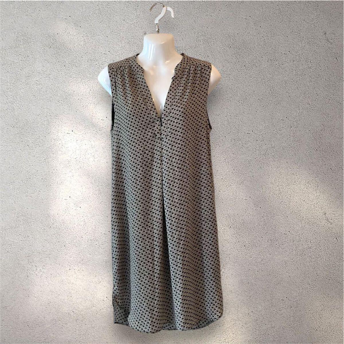 H&M エイチアンドエム　レディース　ノースリーブワンピース（M）バンドカラー