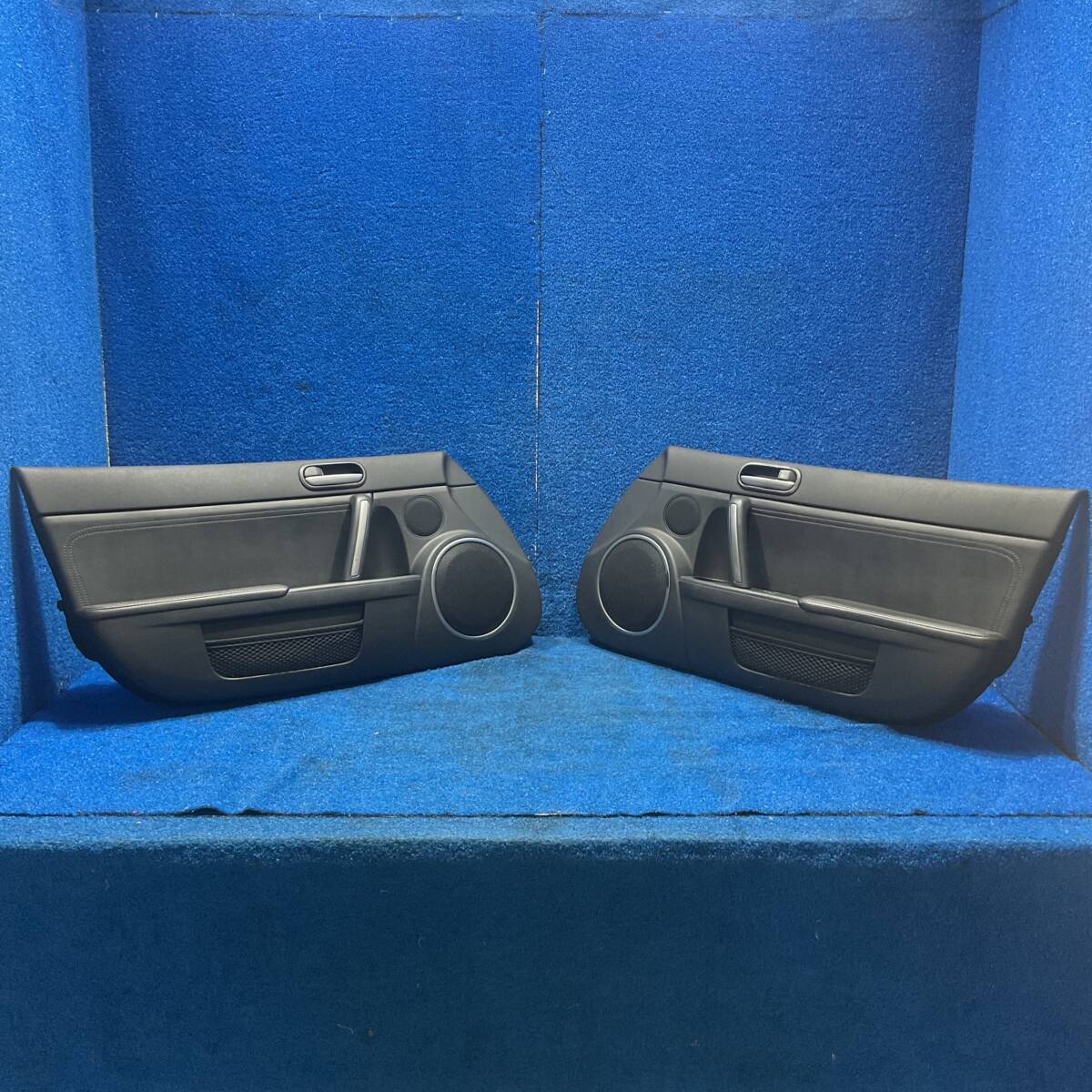 [AK-0029317][N2] H24 Mazda Roadster NCEC NC RHT RS поздняя версия 6 скорость [ дверей отделка внутренняя обшивка левый правый ] 604248