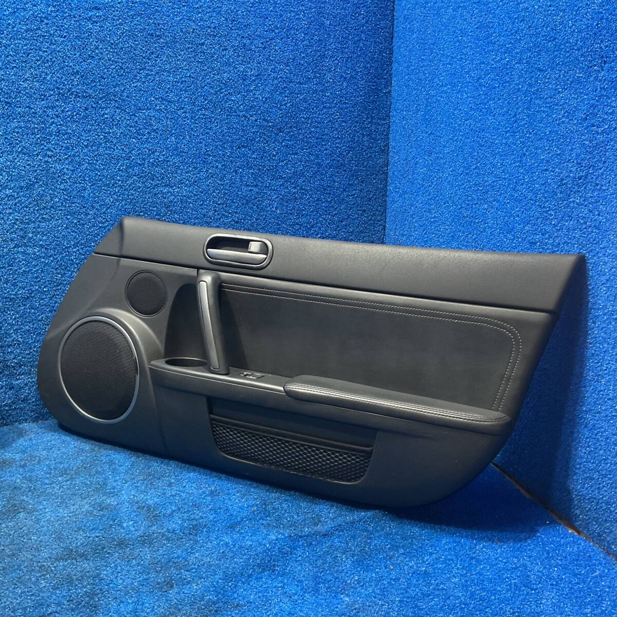 [AK-0029317][N2] H24 Mazda Roadster NCEC NC RHT RS поздняя версия 6 скорость [ дверей отделка внутренняя обшивка левый правый ] 604248