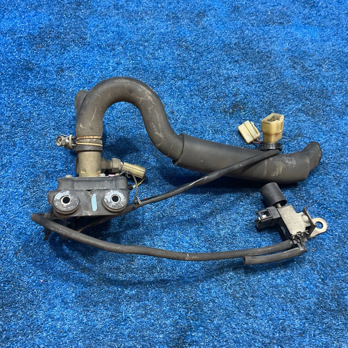 [AK-0029479][Z3] S61 舊車 トヨタ カローラレビン AE86 GT-APEX MT　『　 純正 オートエアコン用 ヒーターバルブ 　』　543066