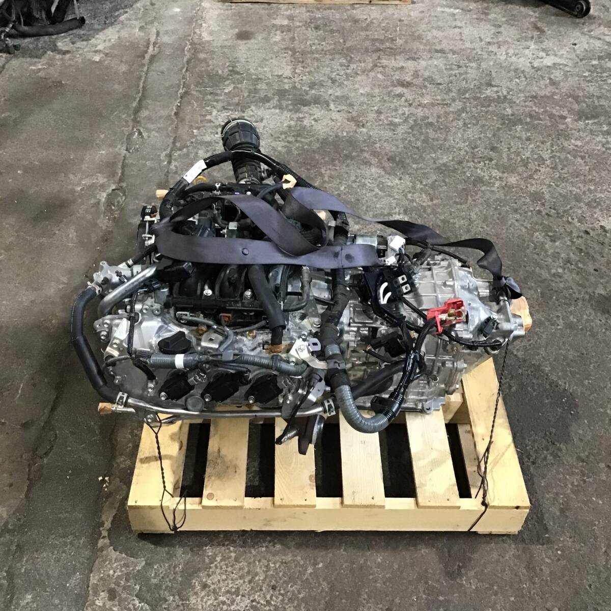 [AK-0029538] R06 ダイハツ ハイゼット カーゴ S700V　『　5360km エンジン ATミッション付き KF-VE　作動確認済み　』　623836_画像1