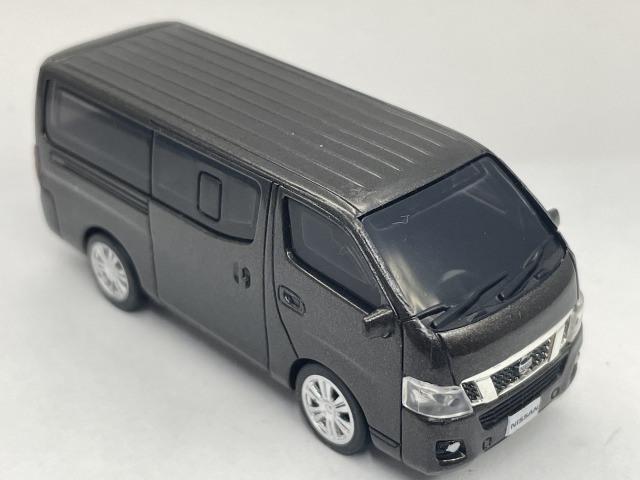 ■★NISSAN　NV350　CARAVAN　プルバックミニカー_画像3