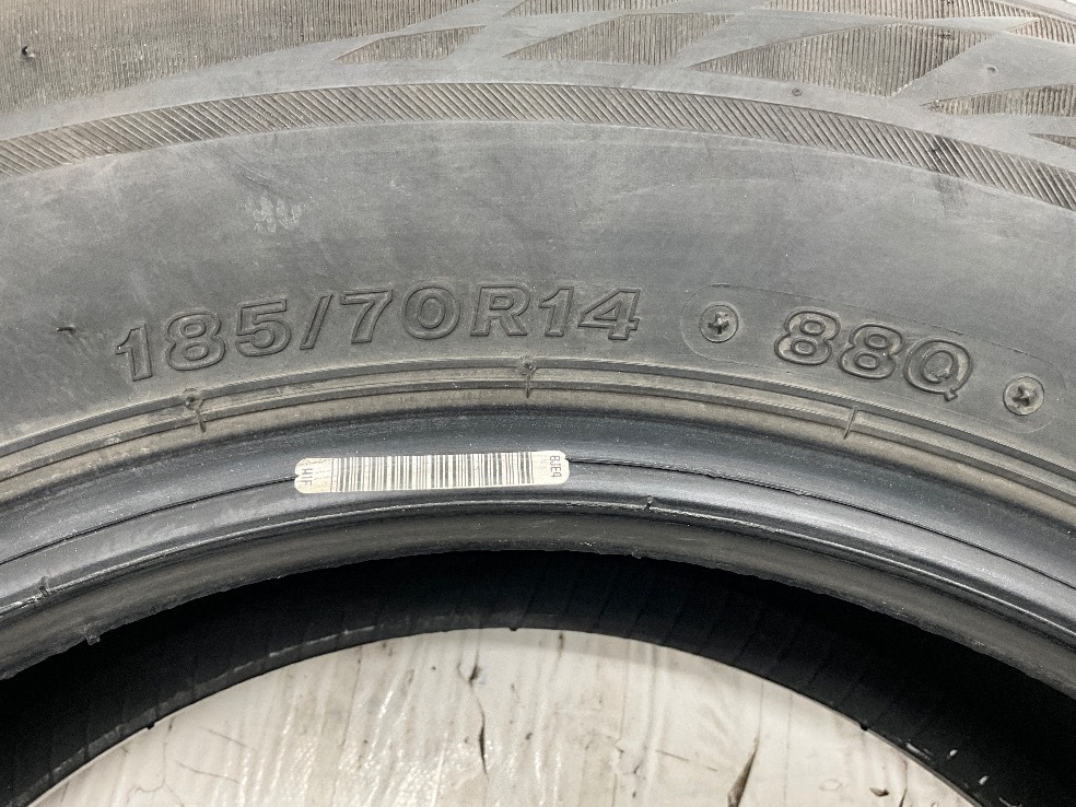  б/у шина 2 шт. комплект 185/70R14 88Q Bridgestone BLIZZAK VRX2 зима зимний 185/70/14 Premio / Accord b11585