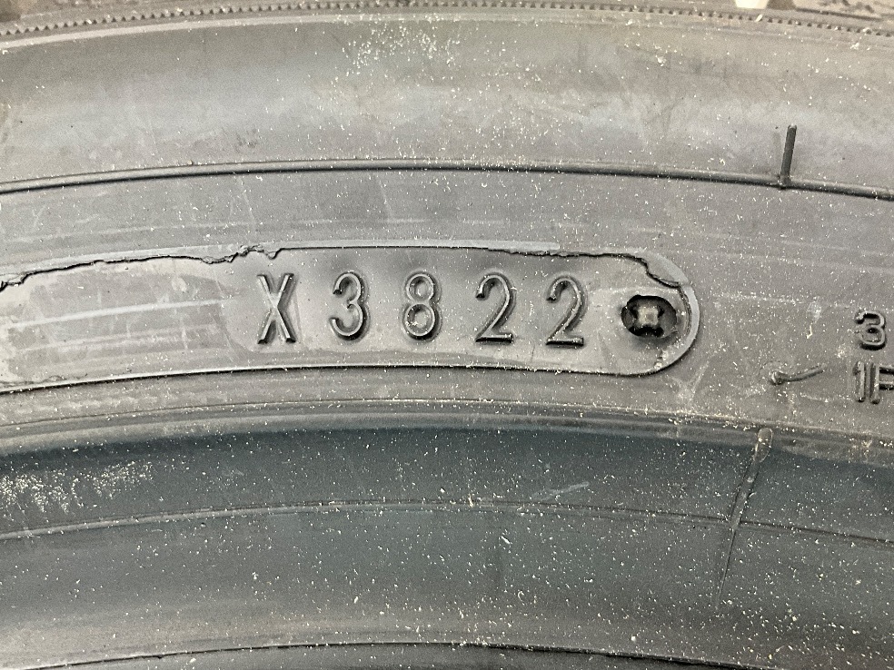 新品タイヤ 処分特価 4本セット 245/40R19 98Q グッドイヤー ICENAVI8 冬 スタッドレス 245/40/19 ヴェルファイア ハイブリッド b11864_画像4