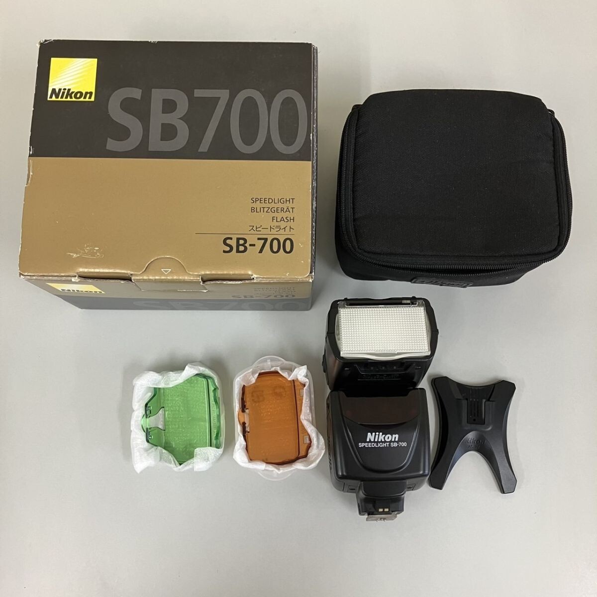 R713-SG1C-162 Nikon ニコン SB-700 SPEEDLIGHT スピードライト 収納袋付き フラッシュ ストロボ 照明 カメラアクセサリー TD