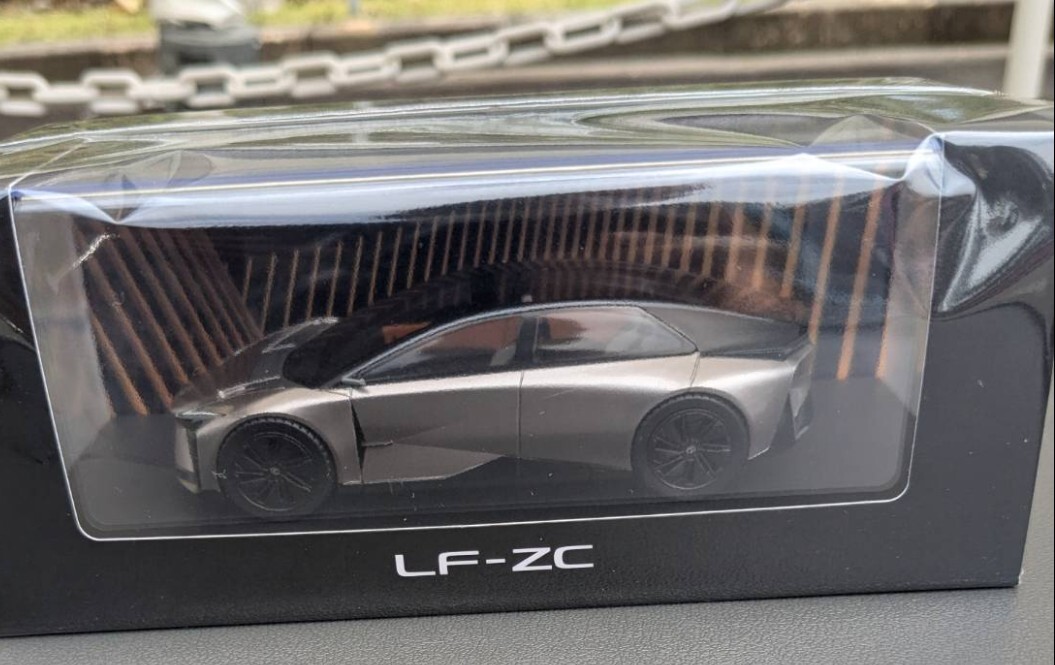 トヨタ自動車 2025 株主総会 記念品 LF-ZCミニカー 新品未開封