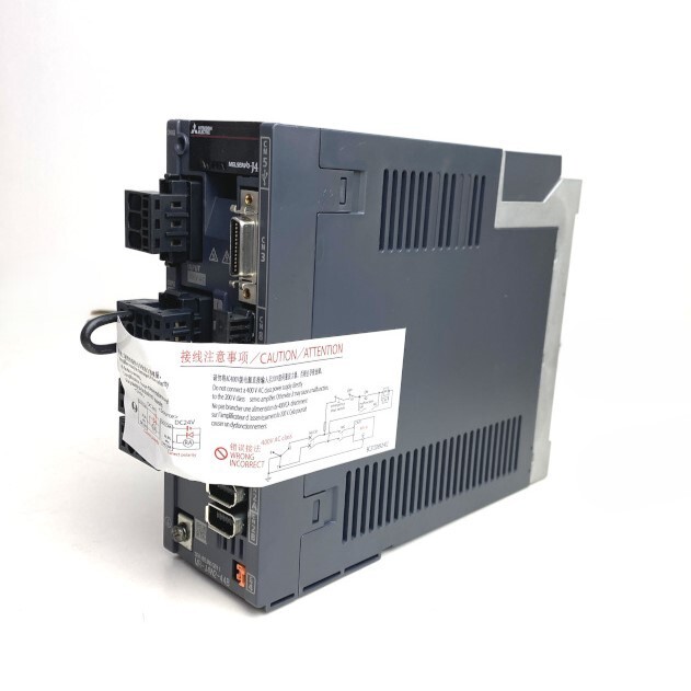 三菱電機 サーボアンプ 2015年製 MR-J4W2-44B_画像3