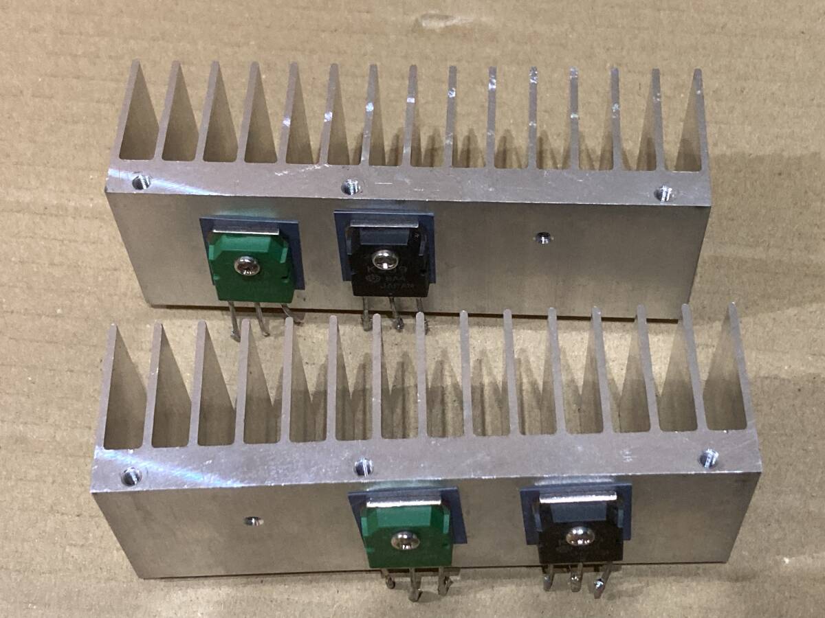 2SJ113/2SK399 пара 2 комплект Hitachi POWER MOS FET теплоотвод имеется работоспособность не проверялась поэтому Junk 