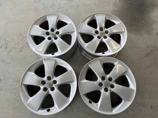 【鹿児島発☆格安売切!】トヨタ　30　プリウス　純正　17インチアルミホイール！17ｘ7Ｊ！売切！_画像1