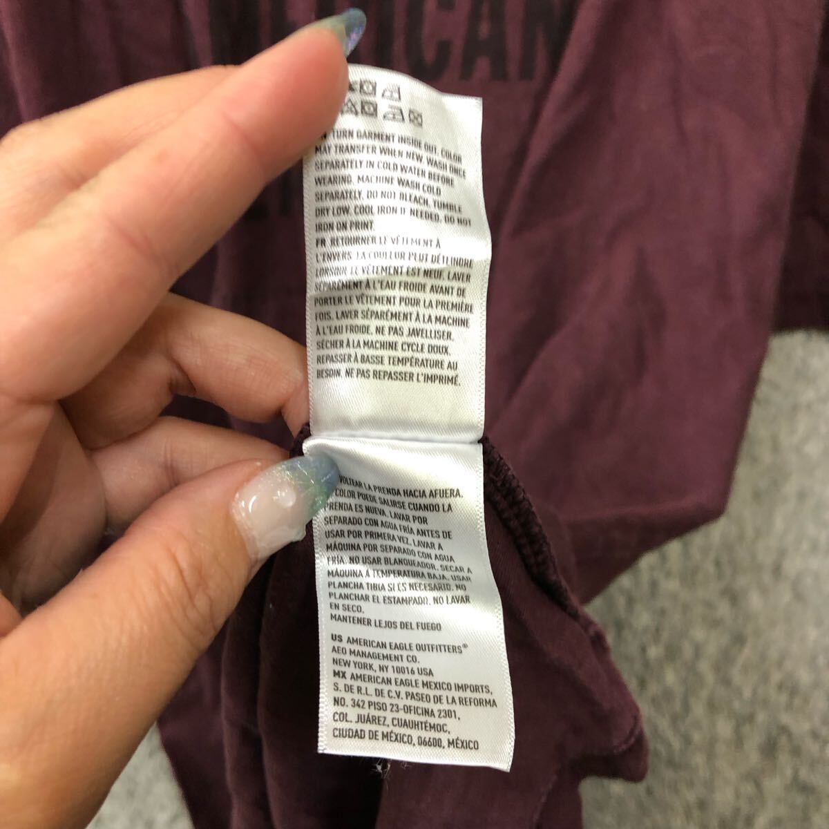 AMERICAN EAGLE アメリカンイーグル フロントデザイン 半袖Tシャツ 半袖カットソー サイズXL ボルドー 赤紫 メンズ トップス 最落なし（V）
