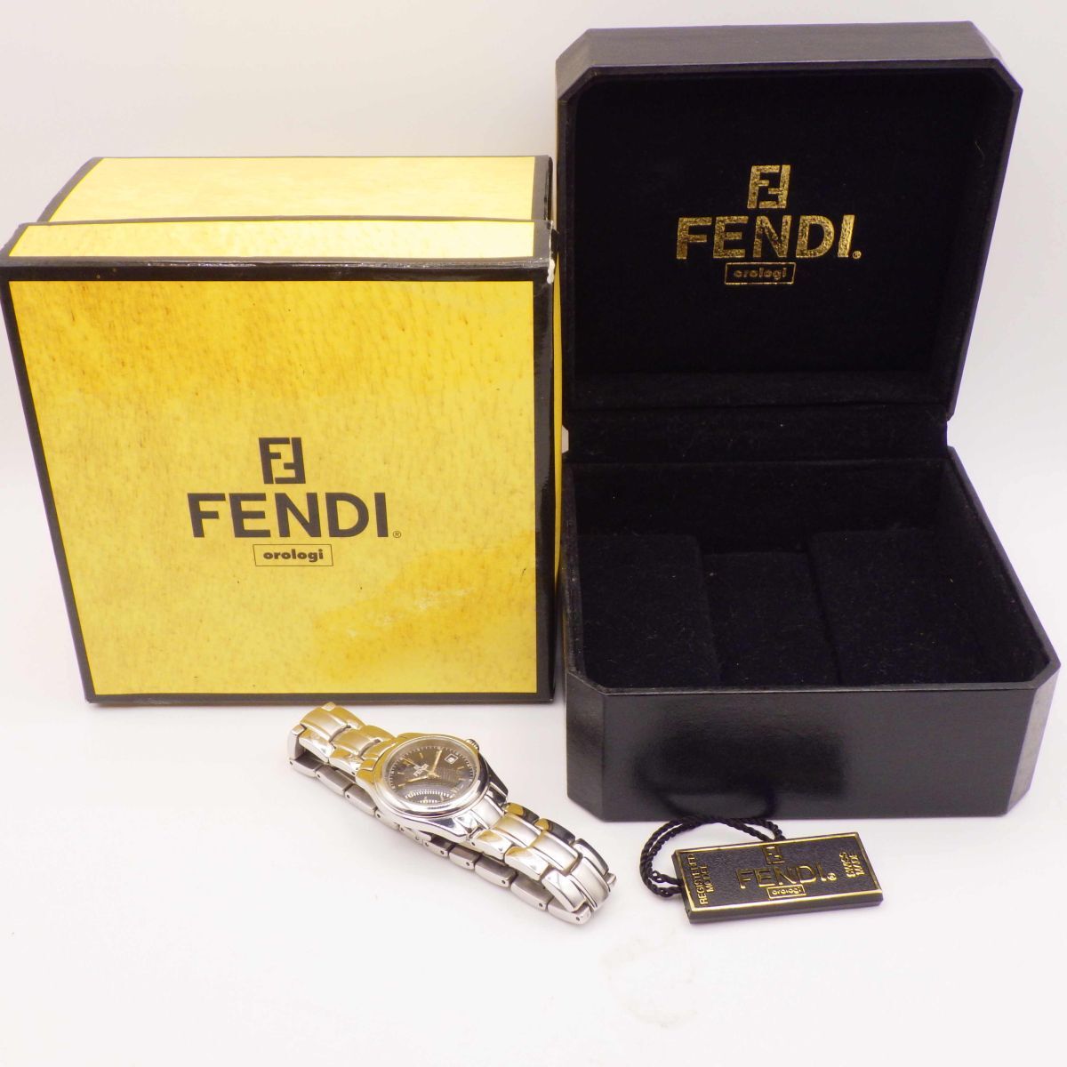 443423【1円スタート】FENDI フェンディ 稼動品 210L オロロジ Dバックル デイト レディース 時計 クオーツ ケース26mm