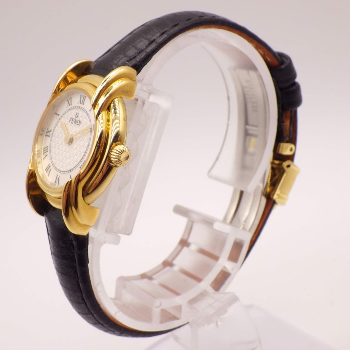 445063【1円スタート】FENDI フェンディ 350L オロロジ Dバックル レディース 時(shí)計(jì) クオーツ ケース25mm