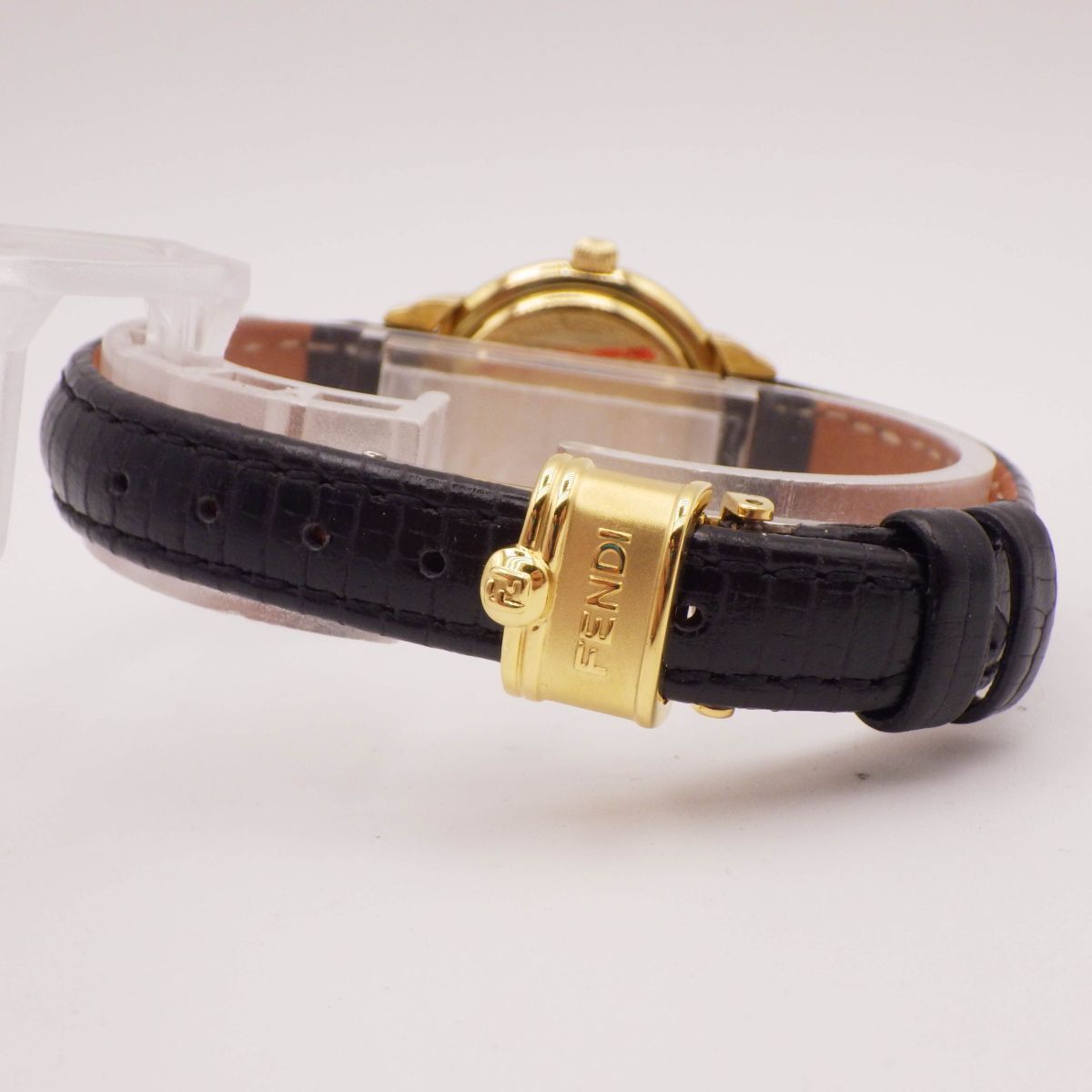 445063【1円スタート】FENDI フェンディ 350L オロロジ Dバックル レディース 時(shí)計(jì) クオーツ ケース25mm