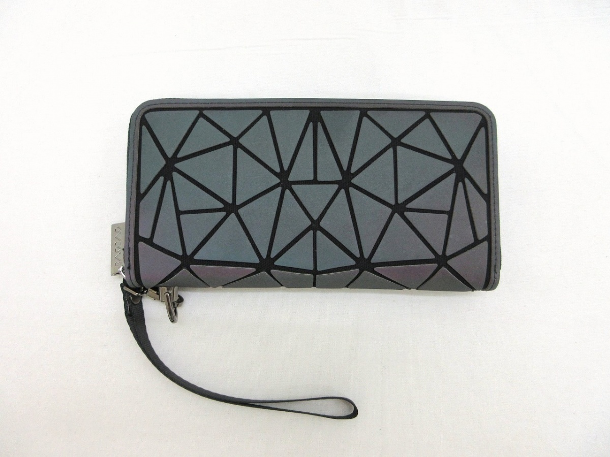 BAO BAO ISSEY MIYAKE バオバオ イッセイミヤケ ラウンドファスナー長財布 PLEATS PLEASE プリーツプリーズ