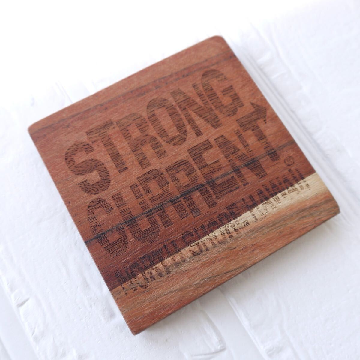★ハワイアン雑貨★STRONG CURRENT★ストロングカレント ウッドコースター／滑り止め付き／木制＜LOGO＞