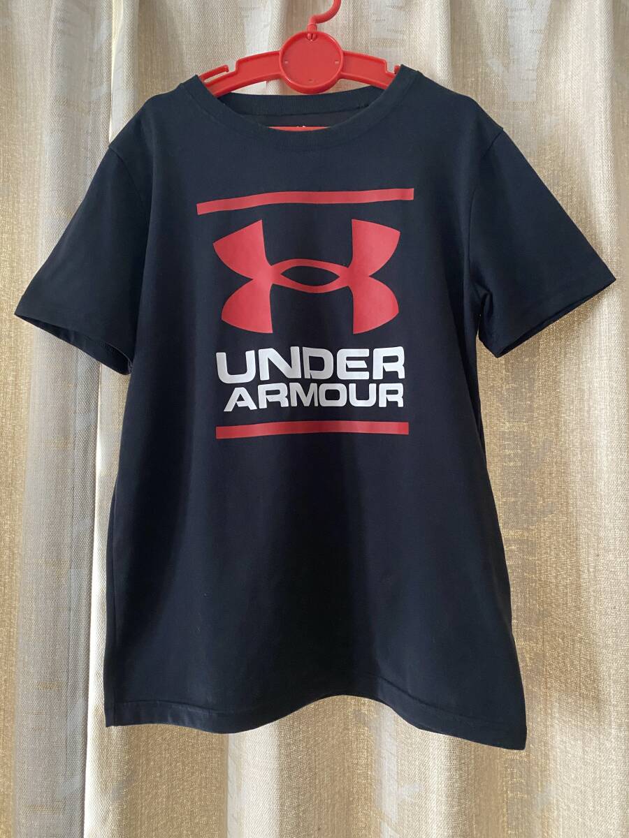【 UA 】アンダーアーマー キッズ Tシャツ ハーフパンツ セット ジュニア 黒 150 商品番號1378275【 夏 】