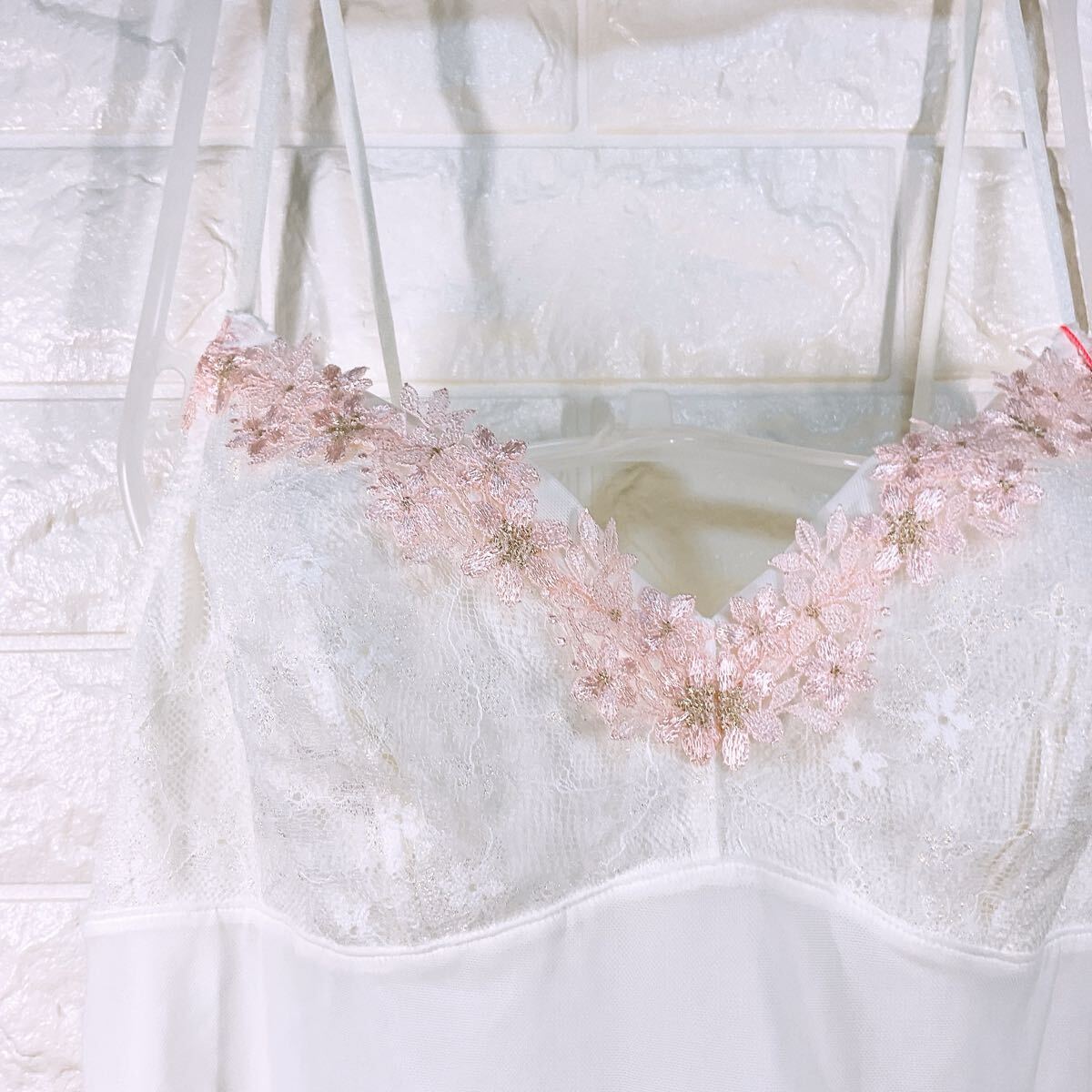 新品　トリンプ　アモスタイル　夢みるブラ　キャミソール ＆PT2ショーツセット　Lサイズ　ホワイト系_画像7