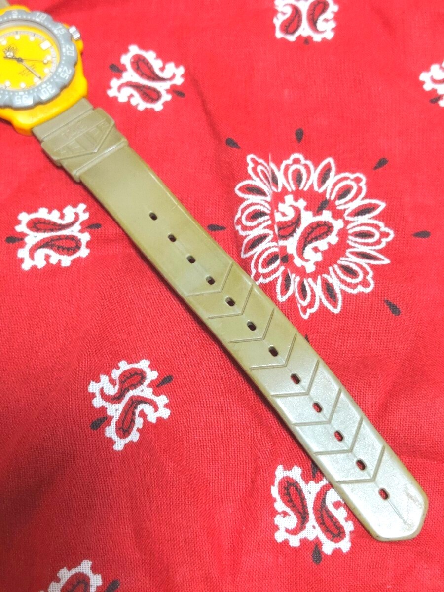 148.【稼働品】ボーイズ タグホイヤー TAGHEUER Professional 200m フォーミュラ1シリーズ 382.513　黃/シルバー文字盤 純正ベルト 