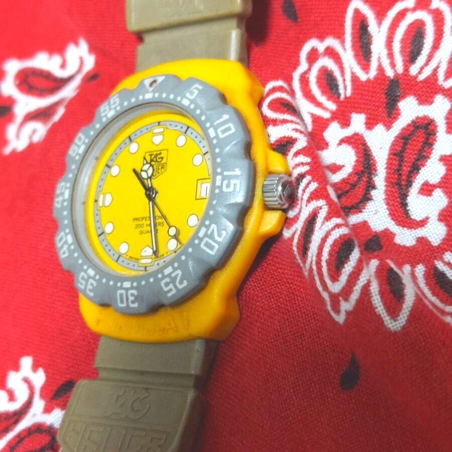 148.【稼働品】ボーイズ タグホイヤー TAGHEUER Professional 200m フォーミュラ1シリーズ 382.513　黃/シルバー文字盤 純正ベルト 
