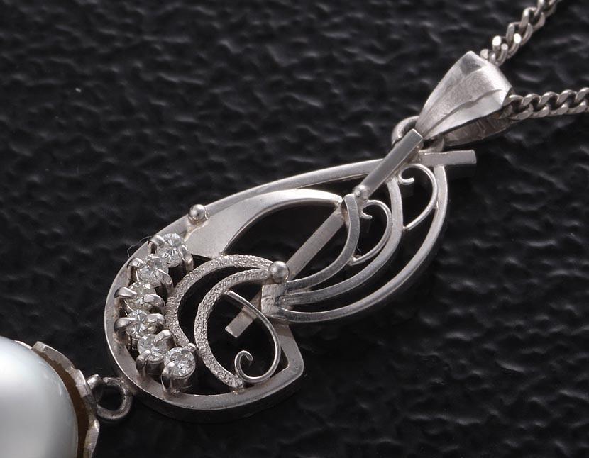 *TOEI CROWN-Pt900 производства. White Butterfly . жемчуг 8.2cm колье *9.6g/IP-5252