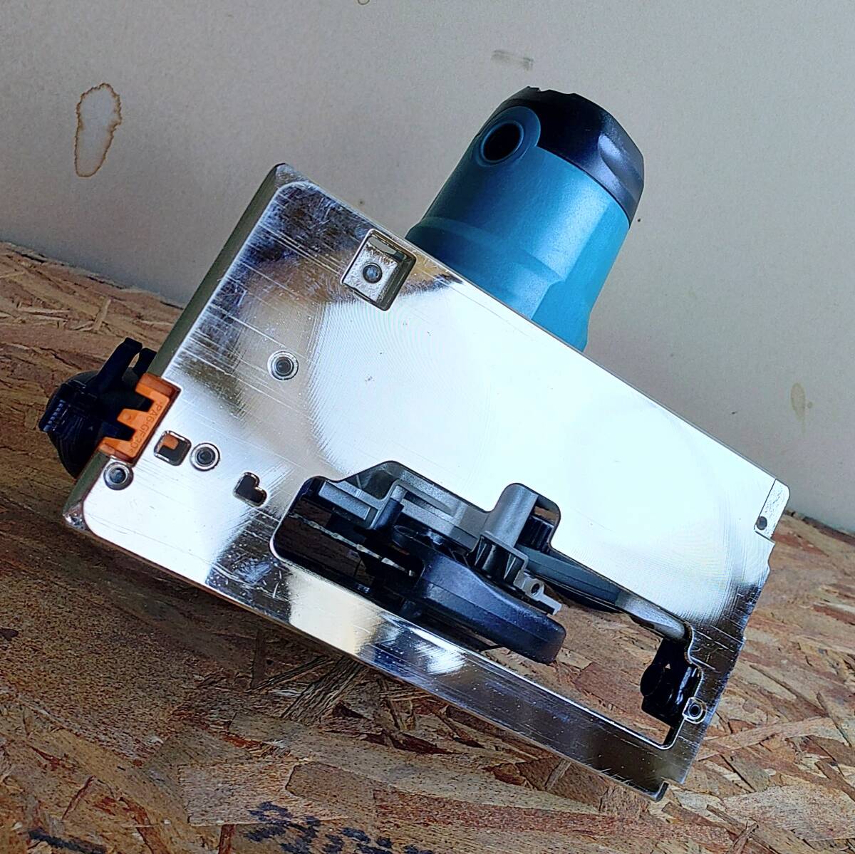 【送料無料?正常動(dòng)作品】マキタ 125mm 防じんマルノコ KS5000FX チップソー 防塵　使用數(shù)回程度の美品　オマケ付き！