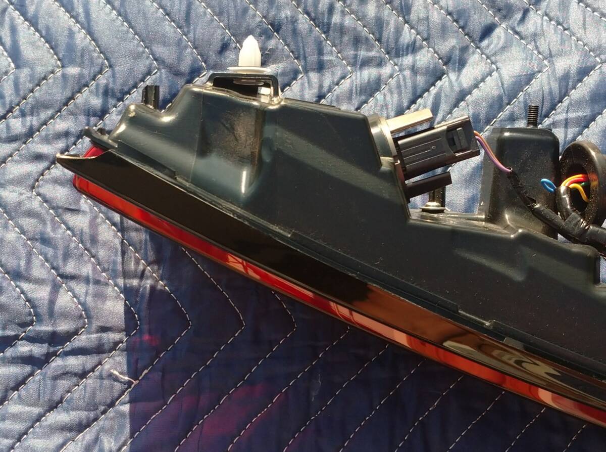 レクサス RX450h+ 6LA-AALH16 4WD テールガーニッシュ テールレンズ