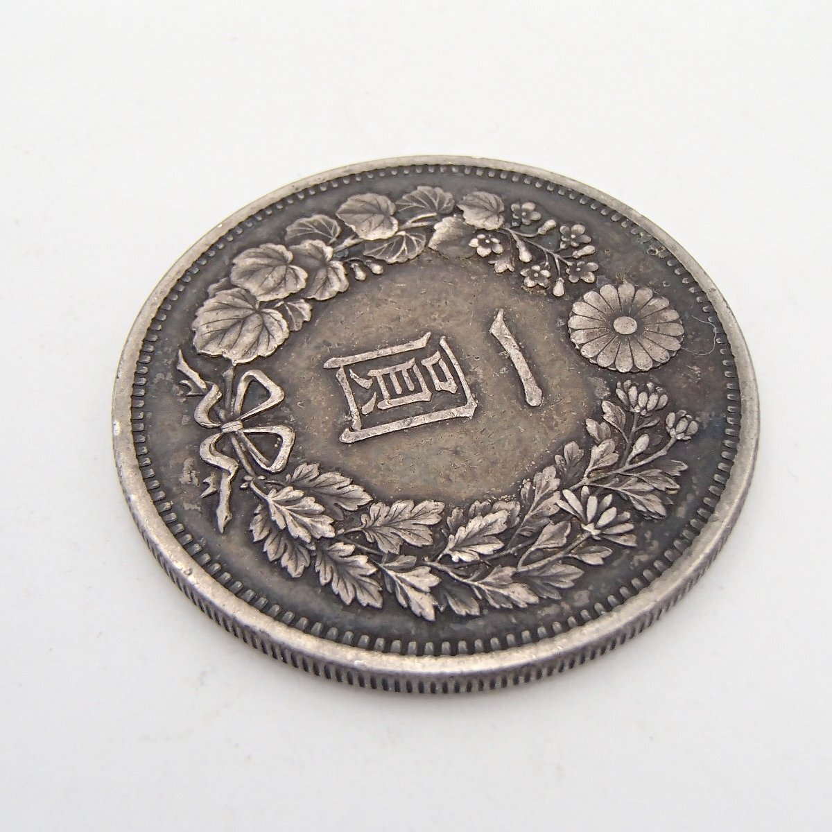 * старая монета новый один . серебряная монета / Meiji 10 три год 1 иен серебряная монета / примерно 27.1g/ серебряная монета *RK