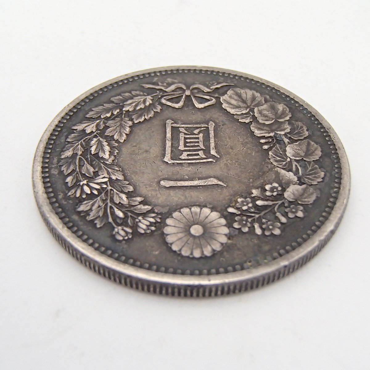 * старая монета новый один . серебряная монета / Meiji 10 три год 1 иен серебряная монета / примерно 27.1g/ серебряная монета *RK