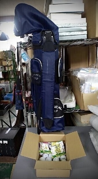 ゴルフ用品 プロジカル ゴルフ PROGICAL GOLF キャディバッグ ネイビー おまけ付 ティー ボール 22球 メーカー品 中古品 美品 管38886129