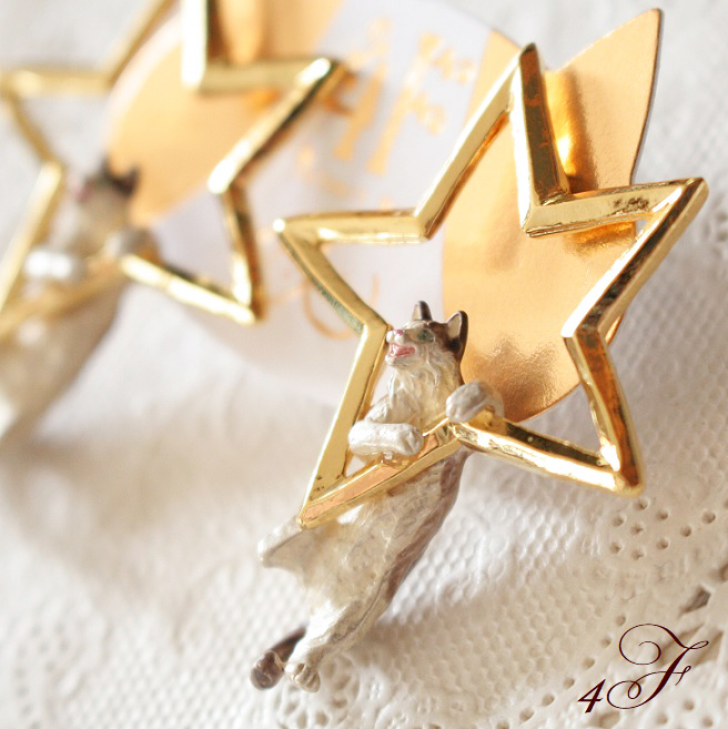スターイリュージョン ピアス 4F 送料無料 パルナートポック 猫 ねこ ネコ キャット 星 小物 ブラフシューペリア ポストタイプ 雑貨_画像4