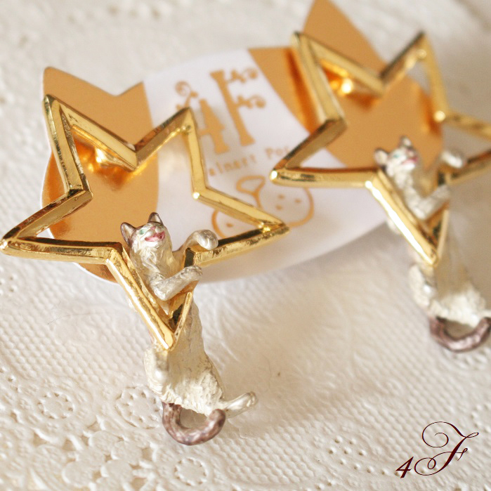スターイリュージョン ピアス 4F 送料無料 パルナートポック 猫 ねこ ネコ キャット 星 小物 ブラフシューペリア ポストタイプ 雑貨_画像3