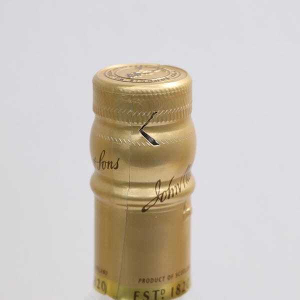 1 иен ~JOHNNIE WALKER( Johnny War машина ) Gold этикетка запас 40% 700ml T25F050094