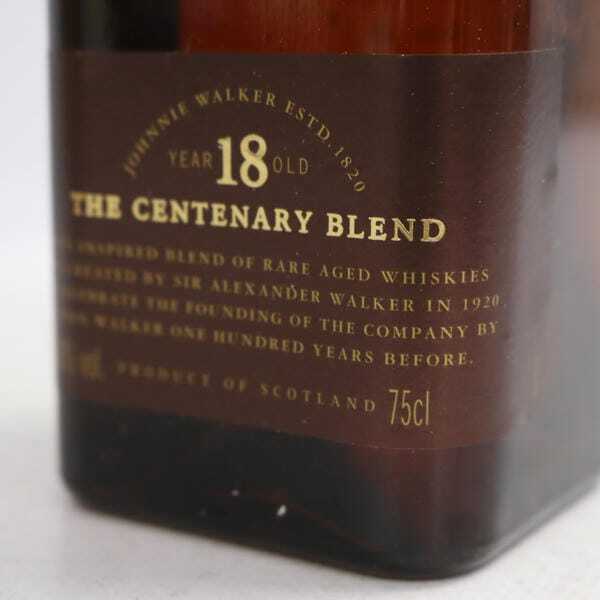 1 иен ~JOHNNIE WALKER( Johnny War машина )18 год Gold этикетка The sentena Lee Blend 40% 750ml R25F040032