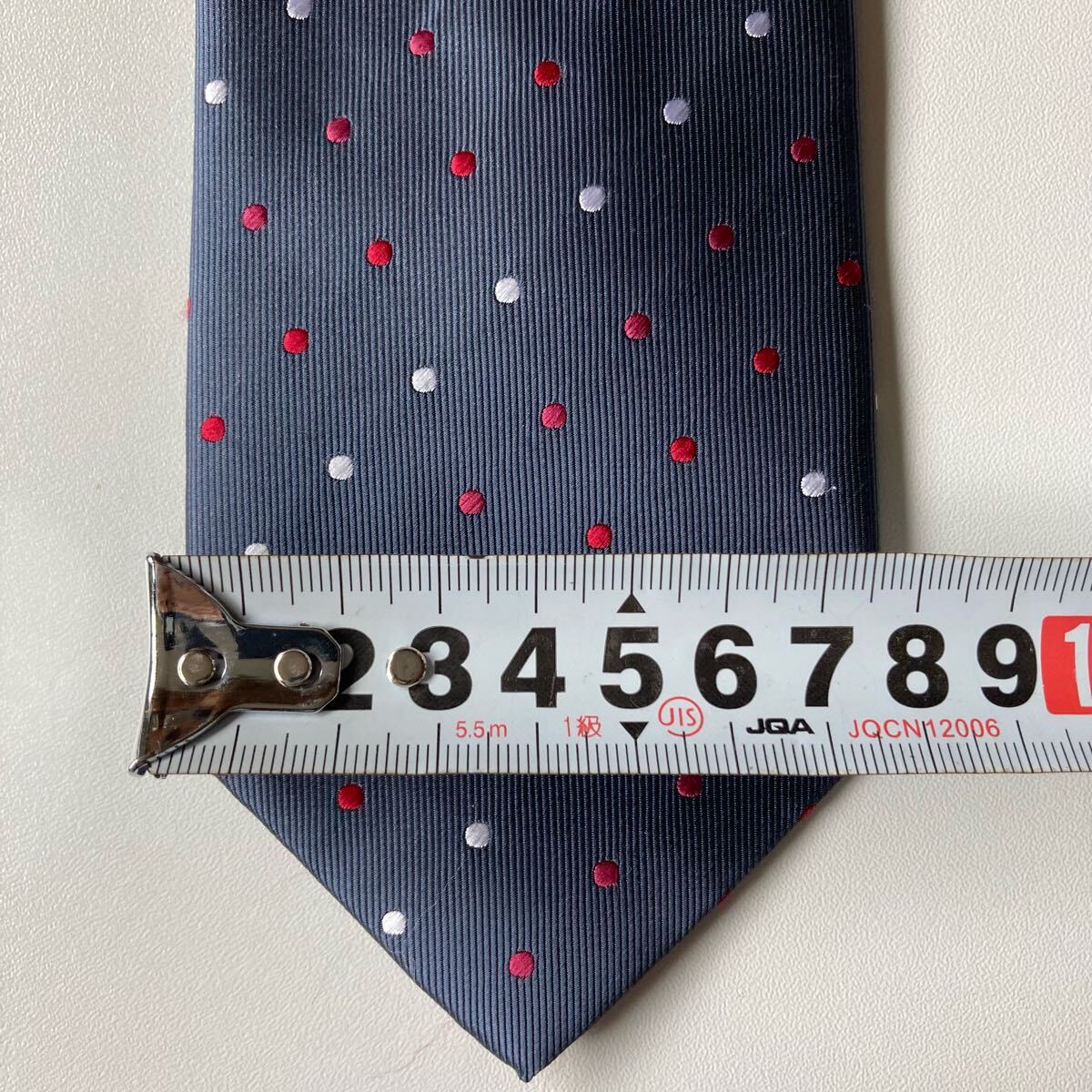 ネクタイ BRICK HOUSE 東京シャツ ブランド グレー系 ポリエステル 洗えるネクタイ ドット柄 ビジネス リクルート 即決_画像9